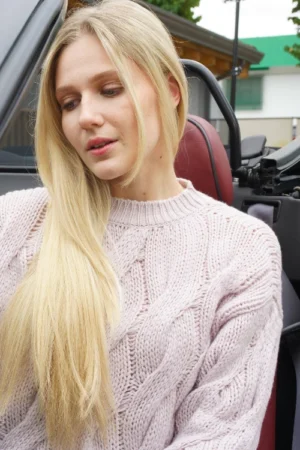 Maglia girocollo100% cashmere 2/28 a 4 fili.